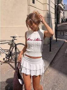 SHEIN MOD 女士无袖字母图案针织上衣、返校服装、羊毛上衣、冬季女装、可爱羊毛背心、新年毛衣 - 白色 - 查看 3
