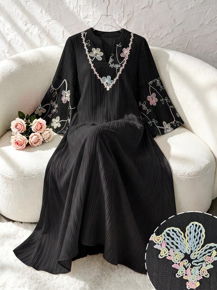 Yasmyna 柔粉色刺繡拼接紋理 3/4 袖大裙擺優雅浪漫女款約會洋裝