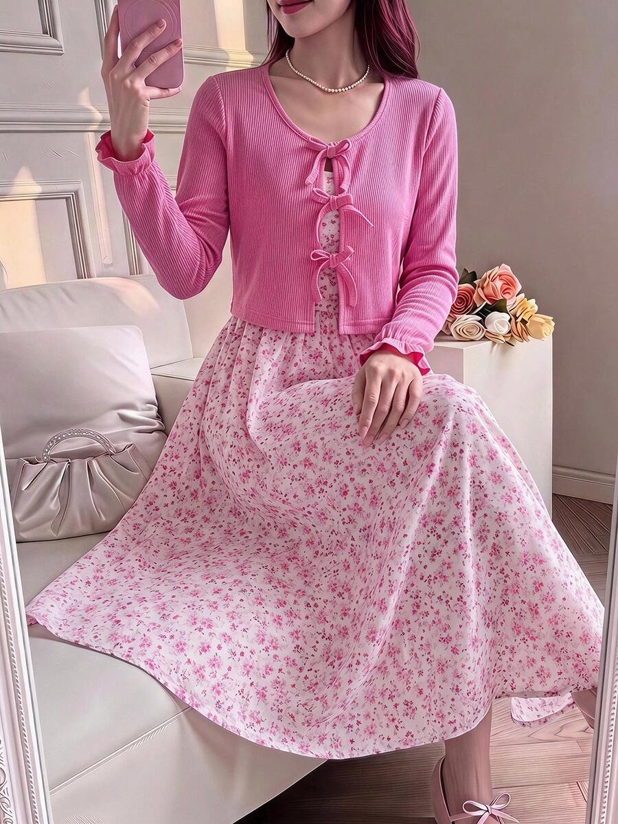 SHEIN Vintaside Kids Conjunto de 2 piezas para niñas preadolescentes, cárdigan de punto acanalado con lazo decorativo y vestido sencillo con tirantes finos estampado, estilo casual para primavera y otoño - Multicolor - Ver 1