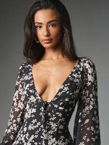 MISSGUIDED Floral Chiffon Mini Dress With Deep Plunge Neckline Bell Sleeves Corset Bodice And Ruffle Hem Perfect For Party Or Wedding Guest - Multicolor - View 2