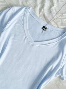 SHEIN EZwear 3件組女款夏季V領修身T恤，龐克次文化動漫純色基礎款短袖修身T恤 - 彩色 - 查看 6