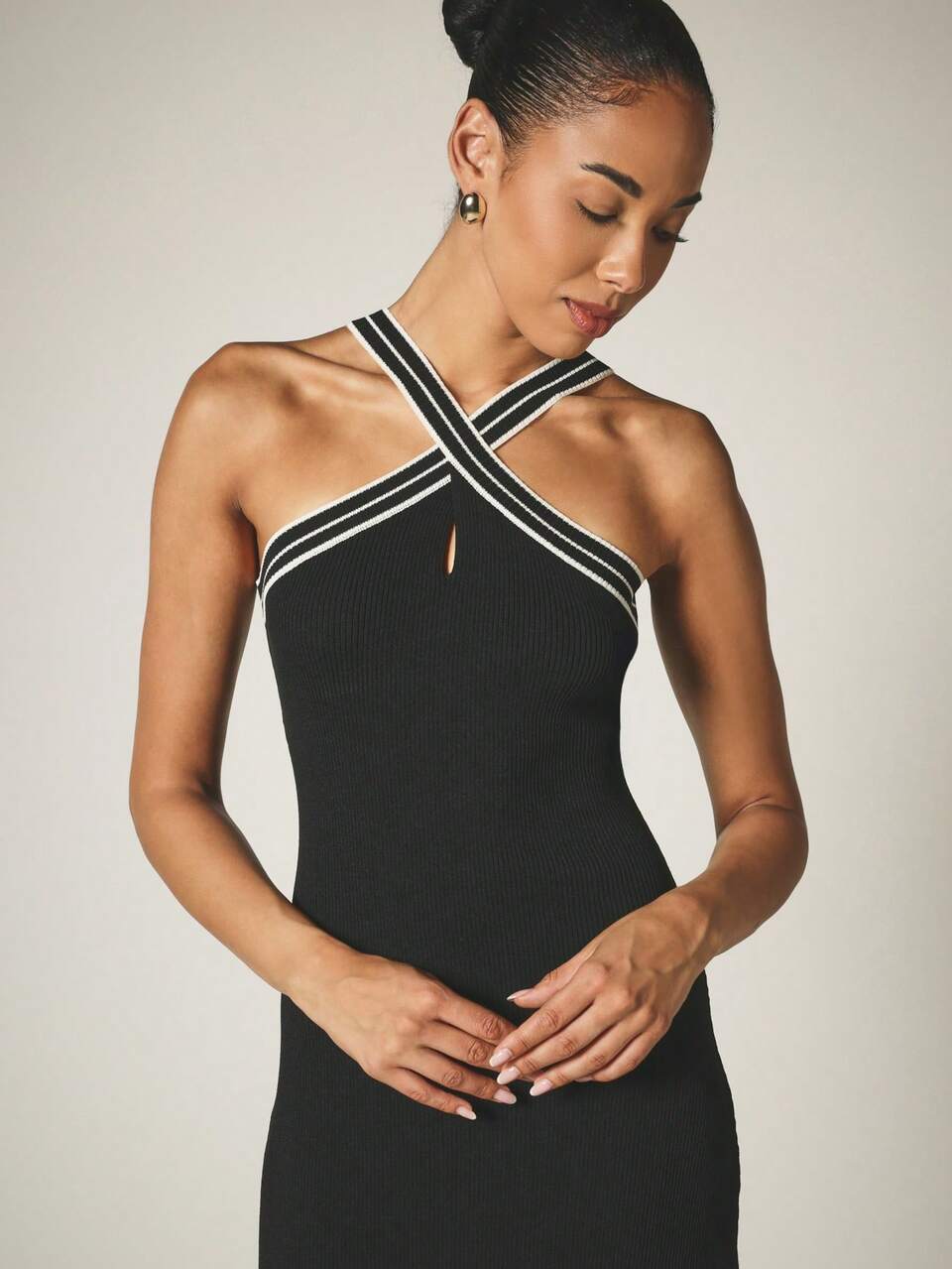 KSTM Crossover Halter Neck Ribbed Knit Midi Dress With Contrast Stripe Trim Detail Bodycon Silhouette Evening Brunch Party Black And White Autumn Elegant