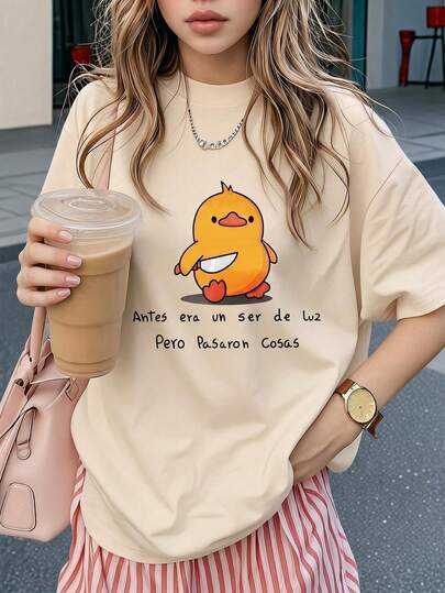 Nueva camiseta casual de manga corta y cuello redondo para mujeres, con diseño de estampado moderno, tejido suave y cómodo, y excelente caída.