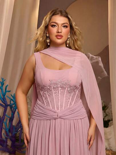 Glamrae Plus Size Elegant Romantic Shoulder Strap U-Neck Lace Patchwork Elastic Mesh Twist Applique Cinched Waist A-Line Heavy Embellished Evening Gown For Evening Party Date Ball Holiday Wedding Event