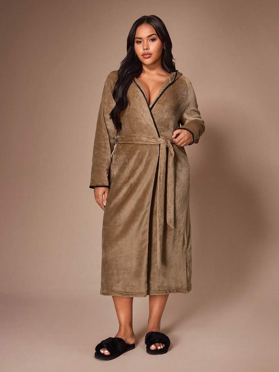 Lazeform Casual Hooded Long Sleeve Brown Double-Sided Fleece Contrast Black Trim Plus Size Robe - Brown - View 1