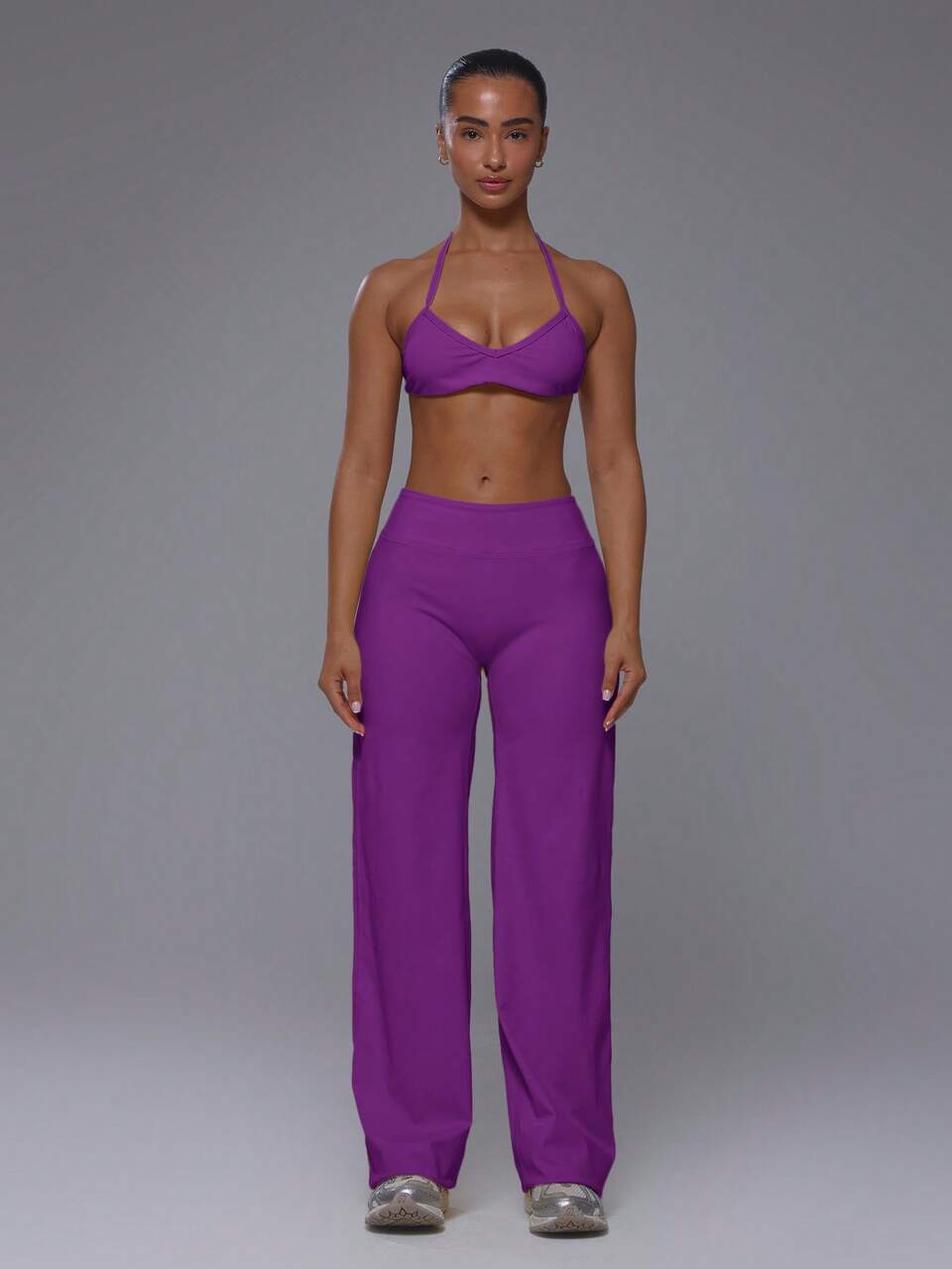Active Scoop Sports Bra With High Rise Loose Fit Trousers Sold As Set