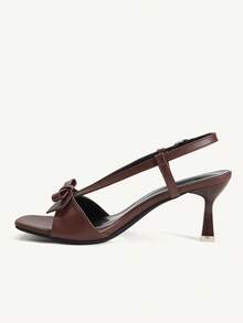 CUCCOO CHICEST Sandal Retro Prancis Cokelat dengan Pita dan Ujung Persegi, Tali Belakang dengan Gesper, Hak Tinggi, Ujung Terbuka, Sepatu Wanita Musim Panas - Coklat - View 5