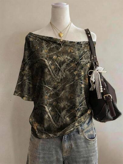 Lalippa Leaf Camouflage Digital Print Fashion Minimalist Women's Round Neck T-Shirt, Gift For Friends