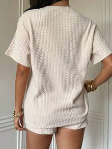 SHEIN EZwear 女款復古時尚麻花編織圓領短袖上衣與短褲套裝 - 杏色 - 查看 2