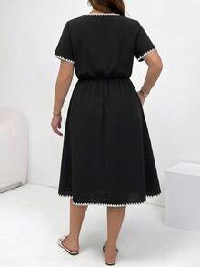 SHEIN Essnce Plus Size Summer Casual Capsule Contrast Trim Embroidered Dress Teachers' Day Bussines Office Black - Multicolor - View 2