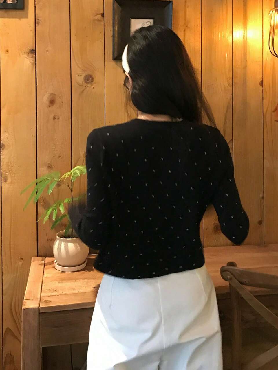 Women's Contrast Polka Dot Ruffle Trim Wood Frill Trim Short Loose Long Sleeve Round Neck Casual Vacation Elegant Autumn/Winter Knit Cardigan