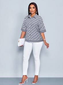 SOLERSUN Elegante Damen Bluse im Vintage-Stil mit Monogramm-Print, kurzen Ärmeln und Knopfleiste, marineblau-weiß, für den Sommer, ideal für romantische Abende. - Blau - Übersicht 10