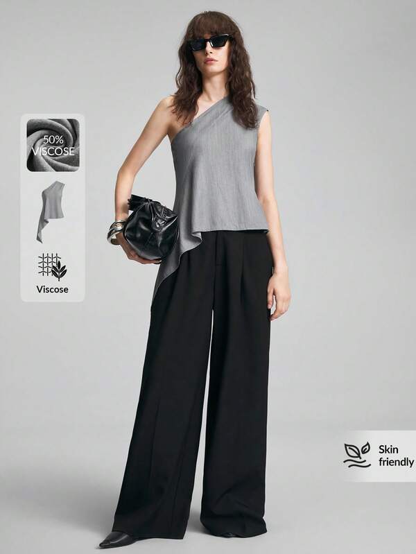 Ontre Top gris claro con cuello asimétrico y bajo asimétrico, otoño/invierno 2026, atuendo elegante moderno para invitada de boda, textura de lujo francesa romántica minimalista, ropa de mujer de moda urbana casual de negocios, ropa de oficina, estilo discreto de dinero antiguo, ropa de mujer de alta gama para desplazamientos urbanos