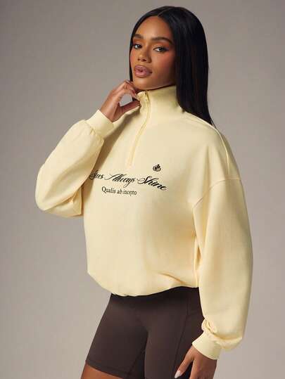 Denimoi Sweatshirt Wanita Vintage College, Gaya Sporty, Warna Kuning Pucat, Setengah Resleting, Motif Huruf Kontras, Potongan Longgar, Serbaguna