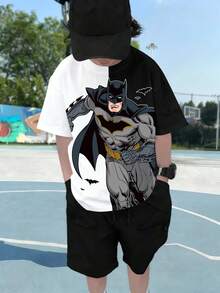 BATMAN X SHEIN Camiseta de manga corta para niño preadolescente con cuello redondo, estampado de dibujos animados, bloques de color, casual y versátil para uso diario y salidas - Blanco - Ver 5