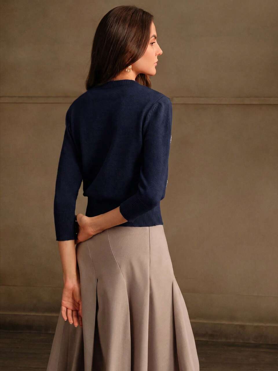 Suéter de invierno para mujer Anewsta hecho a mano con pedrería, terciopelo suave, cuello redondo, manga larga, estilo commuter navideño