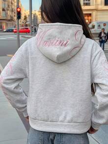 SHEIN 青少年女孩寬鬆休閒極簡舒適日常街頭風粉色字母刺繡連帽寬鬆版貼口袋前開襟拉鍊短版長袖運動外套灰色返校穿搭 - 淺灰色 - 查看 3
