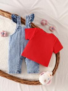 SHEIN Playful Pals 2件組女嬰可愛草莓刺繡圍兜褲，柔軟棉質藍色夏季親子套裝，休閒日常穿著 - 紅色 - 查看 2