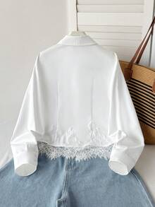 SHEIN 少女優雅蕾絲裝飾開學季百搭白色襯衫，適合休閒或正式場合，畢業典禮與日常穿著皆宜 - 白色 - 查看 5