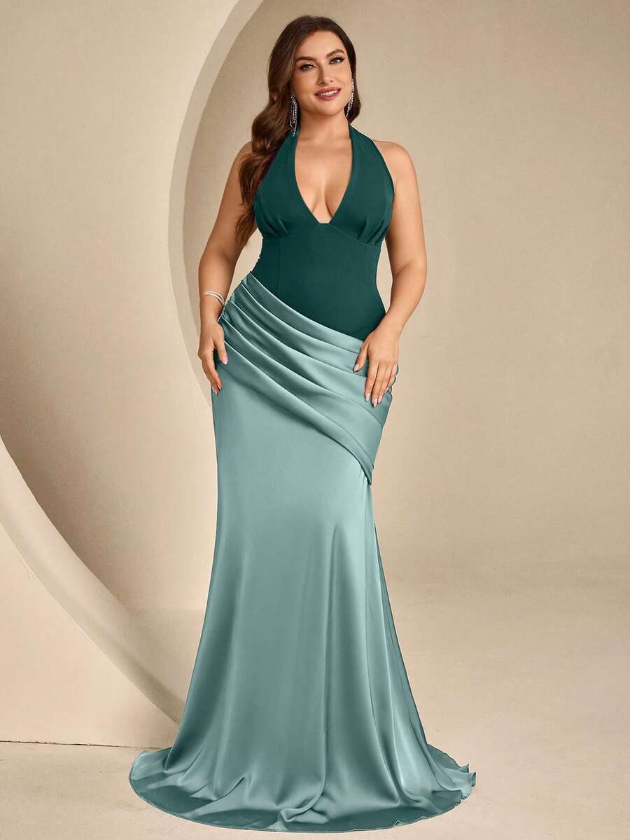 Coutiva Plus Size Elegant Pleated Mermaid Hem Formal Evening Gown Halter Neck Dress Heavy Workmanship - Green - View 1