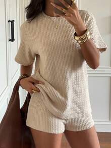 SHEIN EZwear 女款復古時尚麻花編織圓領短袖上衣與短褲套裝 - 杏色 - 查看 6