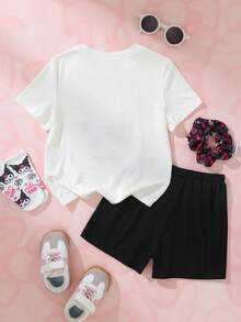 HELLO KITTY AND FRIENDS | SHEIN Setelan 2 potong: Kaos Lengan Pendek Leher Bulat Bergambar Kartun Lucu untuk Anak Perempuan dan Celana Pendek Longgar - Hitam dan Putih - View 2