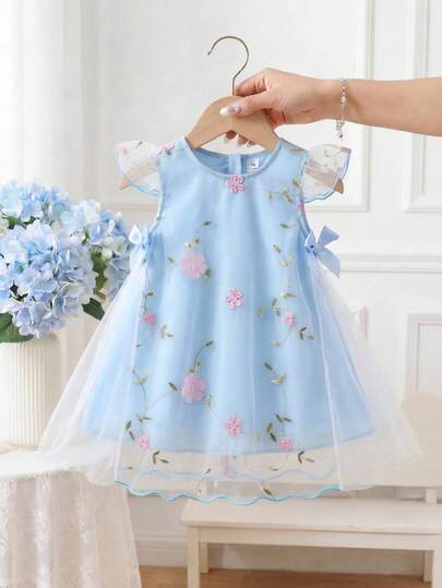 SHEIN فستان بناتي حديث الولادة 0-3 سنوات، طراز أميرة، مزين بزهور ثلاثية الأبعاد وشبكة عقدة الفراشة، مناسب لحفلات عيد الميلاد وحفلات المساء والارتداء اليومي والعطلات والملابس الربيعية والصيفية