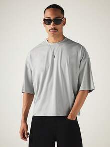 SUMWON Crop Fit Oversized Boxy Crew Neck Short Sleeve T-Shirt With Tonal Star Embroidery Back Print Streetwear Style - Grey - View 5