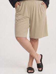 SHEIN CURVE+ 大尺碼寬鬆版型冰絲防走光短褲 2 入組，女款透氣舒適防走光內搭短褲，適合夏季，適用於蘋果型與圓潤身形 - 彩色 - 查看 6