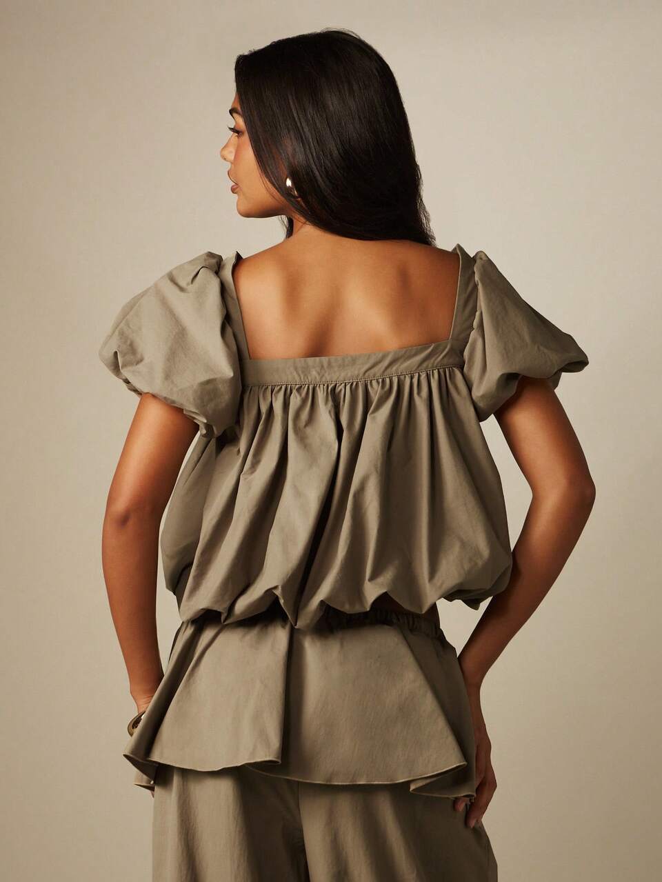 MISSGUIDED Square Neck Puff Sleeve Ruffle Hem Crop Blouse Oversized Gathered Bubble Top Summer Holiday Vacation Casual