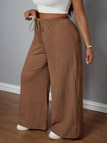 SHEIN PETITE CURVE 大尺碼女款巧克力棕色紋理休閒軟身長褲，適合度假、商務、居家、婚禮賓客、早午餐約會、居家休閒與辦公室穿著，夏季款 - 咖啡棕 - 查看 6