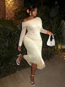 Sassy Hour Plus Size Women's Autumn/Winter Elegant Exquisite Date Cocktail Formal Party Wedding Asymmetric Neck Long Sleeve Embroidered Mesh Cream Mermaid Dress - Apricot - View 2