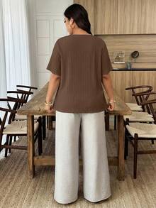 Weeklong Blusa holgada de manga corta con volantes y parches florales para mujer talla grande, primavera/verano - Marrón - Ver 2