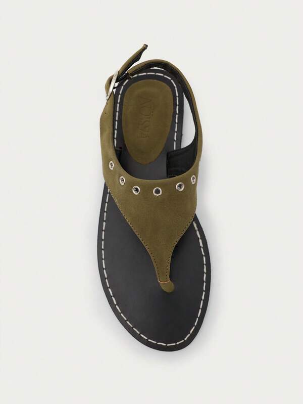 Nöista Flat Toe Sandals With Eyelet Details, Contrast Stitching And Adjustable Straps For A Casual Look