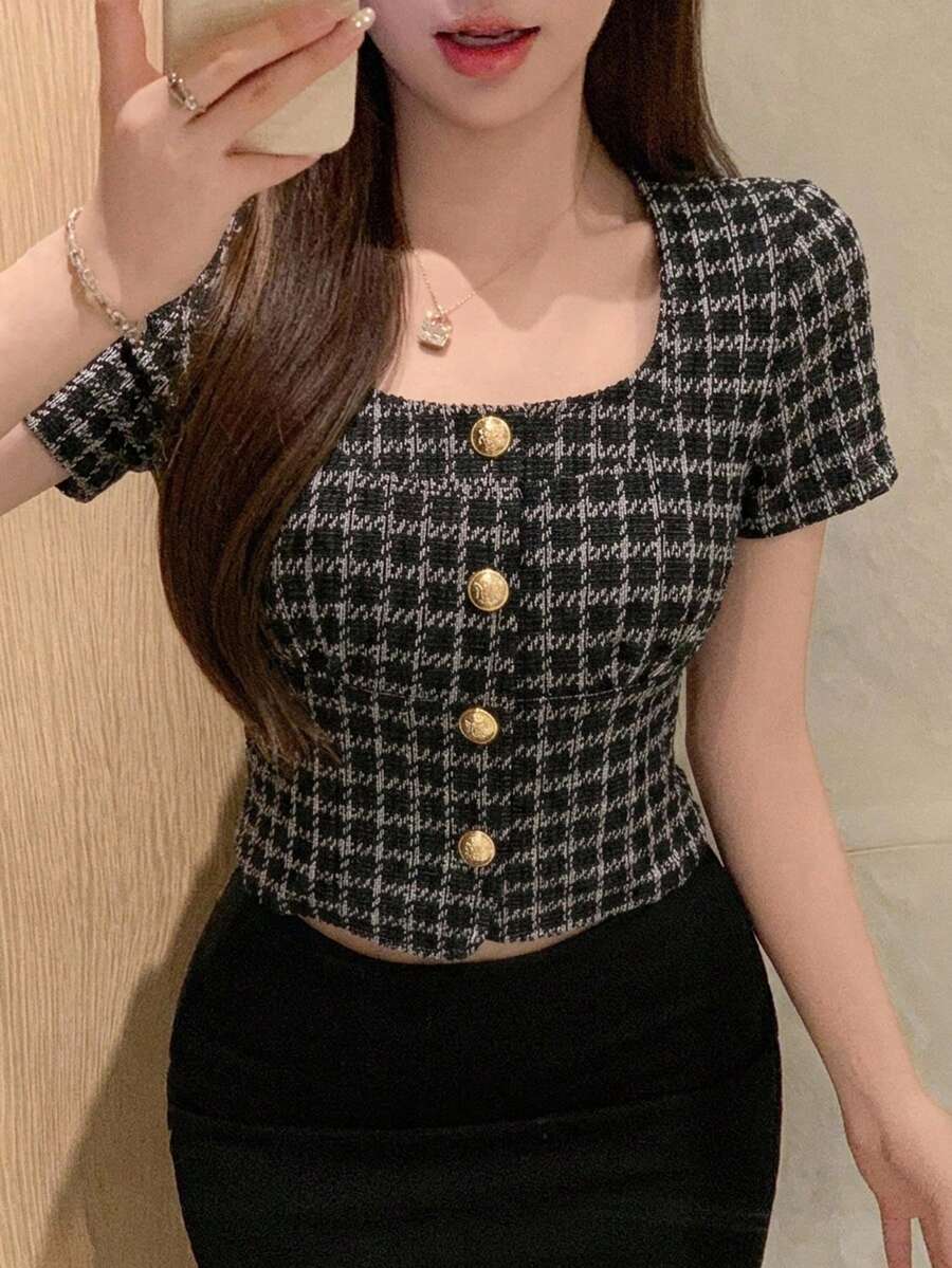 DAZY 夏秋款黑白格紋方領短袖女式襯衫,適合派對、婚禮、返校 Y2K 風格 - 黑色 - 查看 1