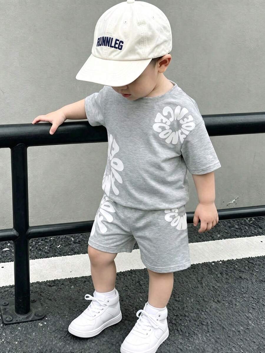 SHEIN 2件組男嬰休閒時尚白色印花灰色花卉圓領短袖T恤與配套印花灰色花卉短褲,適合春季、夏季、秋季、萬聖節、街頭穿搭、外出 - 彩色 - 查看 1