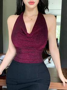 DAZY 女款亮面紅色金屬感垂領露背細肩帶背心，適合夏季音樂節、婚禮宴會、派對、休閒度假與海灘 - 酒紅色 - 查看 6