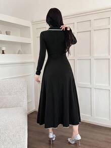 Feyla Robe d'automne nouvelle à blocs de couleurs avec garniture pied-de-poule, taille marquée, coupe évasée, confortable, décontractée et élégante - Noir - Voir 4