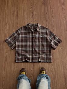 SWAVVY 男士時尚刺繡格紋單排扣短袖襯衫 - 棕色 - 查看 2