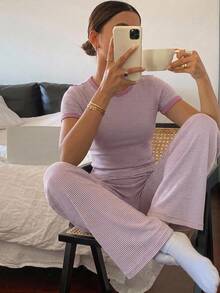 DAZY 2件組女款條紋修身短袖T恤與直筒長款睡褲居家服套裝 - 紫色 - 查看 1