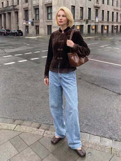 Struktiv Women's Autumn/Winter Fashion Stand Collar Velvet Glossy Frog Button Contrast Lace Chinese Style Casual Outdoor Shopping Party Jacket