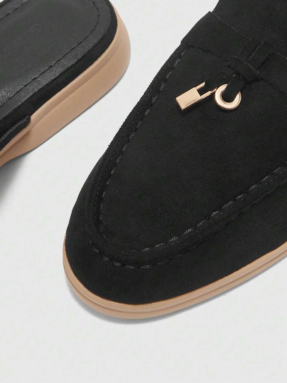 CUCCOO BIZCHIC Women's Fashion Casual Workplace Commuter Simple And Comfortable Back Air Mules Portable Flat Shoes