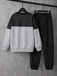 SHEIN 2件組青少年男孩時尚白色運動衫搭配深綠色長褲，胸前綠色圖案印花，酷炫街頭風，柔軟舒適面料，易穿搭，適合春秋季節，完美適用於學校與外出，男孩必備兩件套 - 黑色 - 查看 2