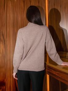 Bris Aura 女款寬鬆商務休閒不對稱領針織套頭毛衣，純色簡約基礎上衣，秋冬季 - 駝色 - 查看 2