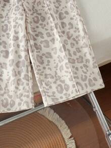 SHEIN Playful Pals 女嬰 2 件套 時尚可愛豹紋蝴蝶結偽刺繡效果印花立領拉鍊長袖運動衫外套上衣，豹紋蝴蝶結印花寬腿褲，柔軟面料，適合外出，秋冬款 - 彩色 - 查看 5