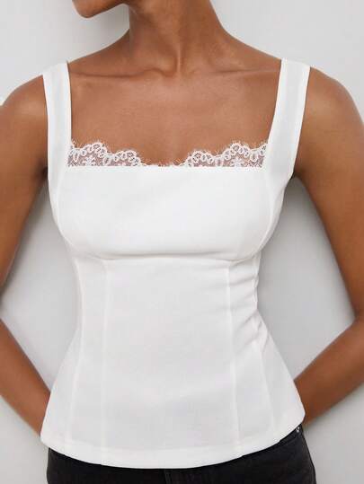 Maija Top de cintura ajustada para mujer Off-White, verano, con cuello de encaje y patchwork, estilo urbano