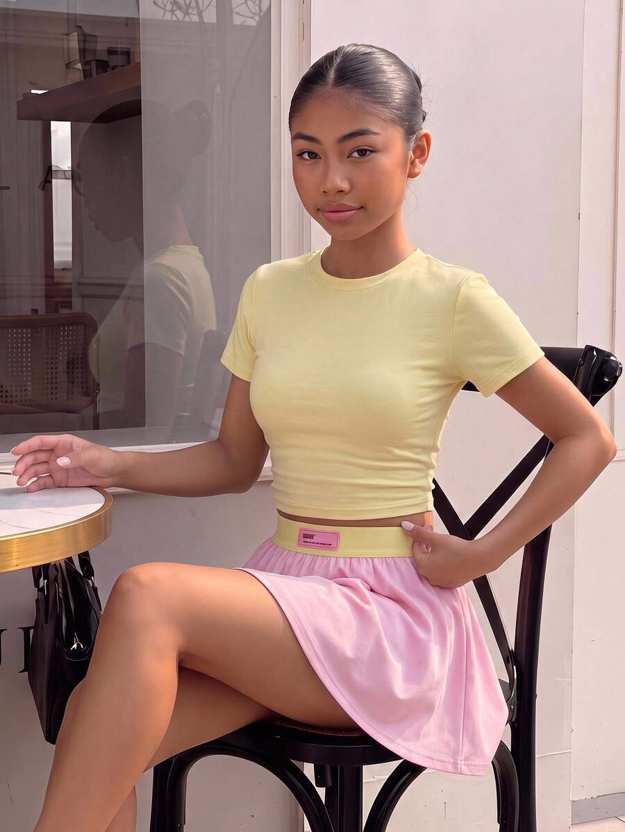SHEIN Tween女孩夏季新款復古甜美 YK2 粉色與黃色拼色純色短袖T恤與防走光裙套裝,女孩日常通勤百搭穿搭,適合日常通勤、優雅、派對、約會、家庭聚會、畢業典禮、度假穿著 - 彩色 - 查看 1
