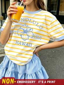 1件青少年女孩休閒舒適度假風木槿花印花黃色條紋藍色對比領口與袖口T恤，適合外出、度假、校園、運動、休閒清新夏季穿搭 - 彩色 - 查看 1