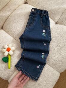 SHEIN Playful Pals Girl's Autumn And Winter Blue Washed Wide Leg Pants, Exquisite Flower Embroidery, Cotton Fabric, Suitable For Back To School Season, Daily Wear - Blue - View 4