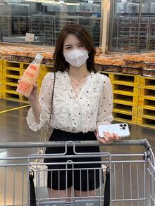 Bijouette 女款波點圖案喇叭袖荷葉邊時尚襯衫 - 黑與白 - 查看 14